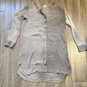 Wilfred Silver-Taupe Silk Button-Front Blouse 100% silk